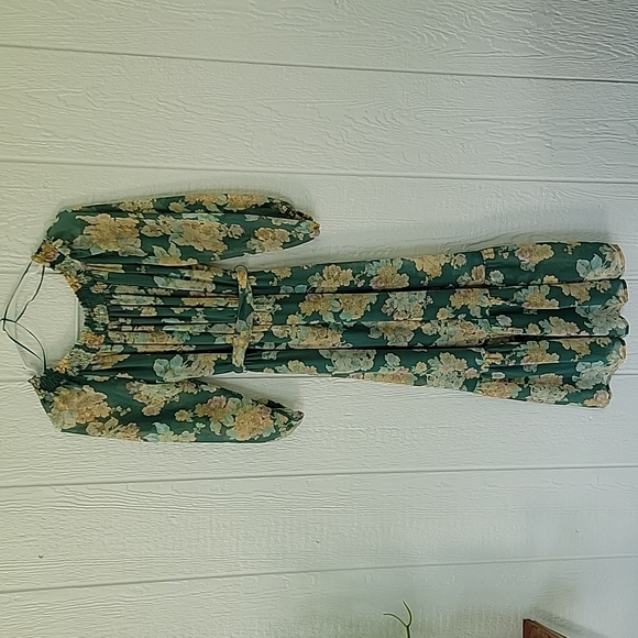 LC Lauren Conrad Foral Dress - Picture 6 of 9